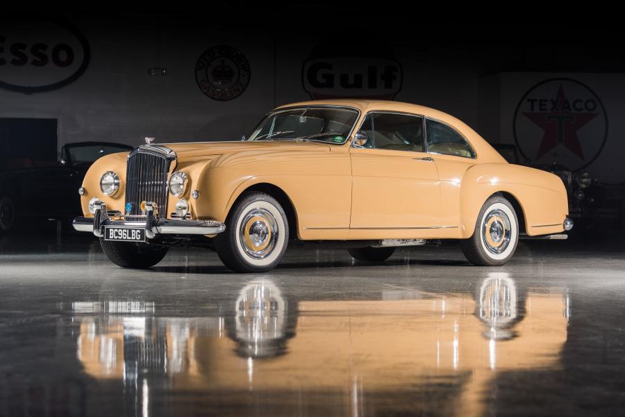  Bentley S1 Continental Sports Saloon by Mulliner 1956 года  (фото 1 из 6)
